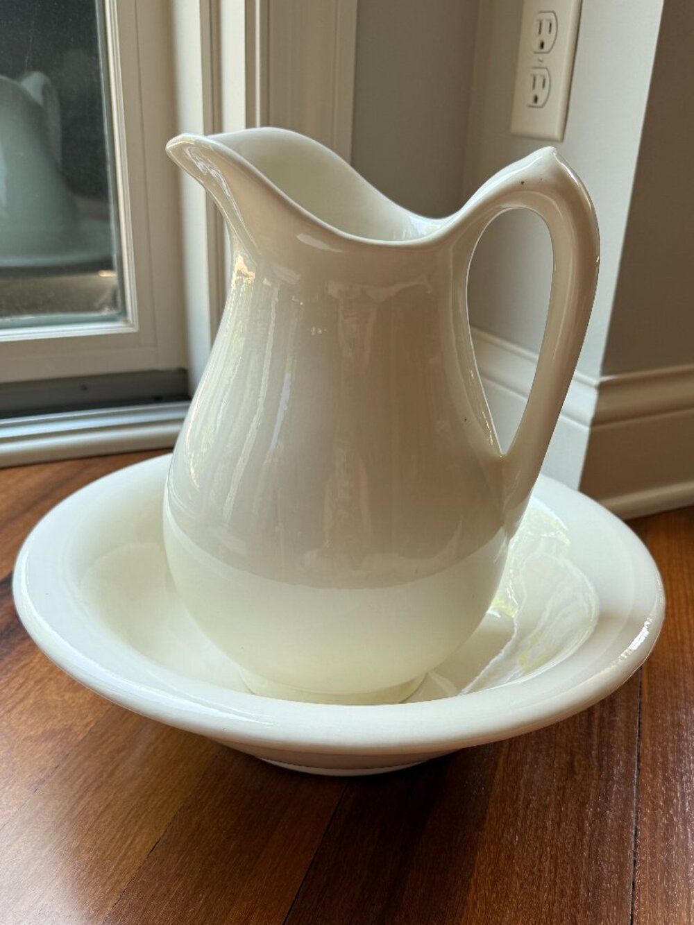 Vintage  Pitcher and Wash Basin Bowl (Chamber Set)